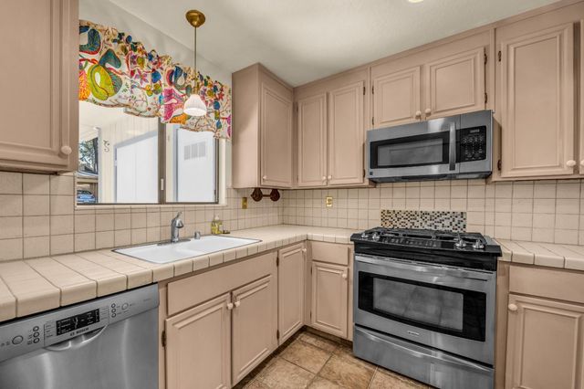 250 Forest Ridge Road 67, Monterey, CA 93940