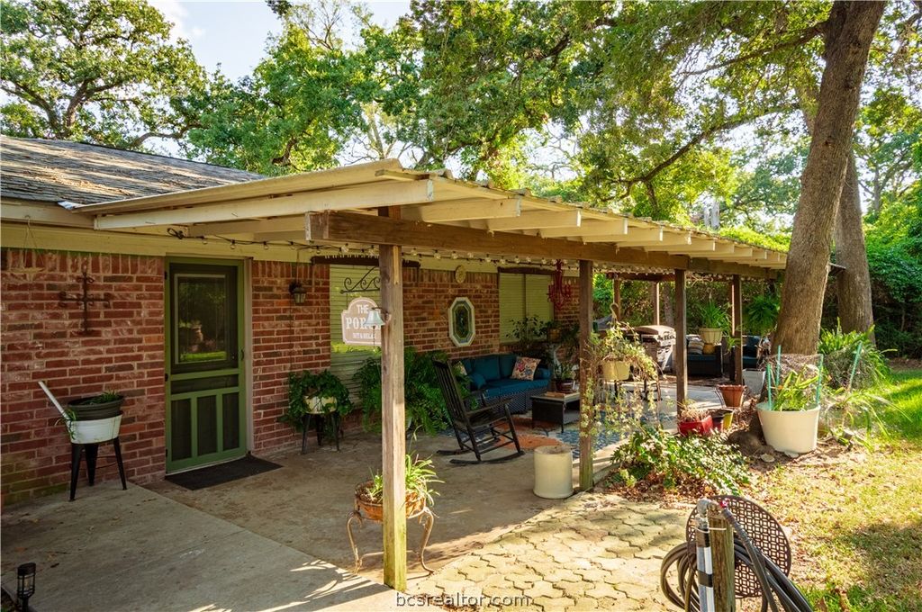 35 Golfclub Drive, Hilltop Lakes, TX 77871 — photo 5