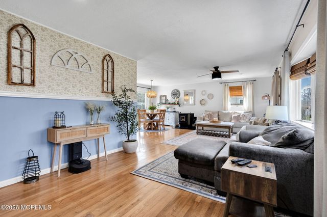 7 Chestnut Street, Jackson, NJ 08527