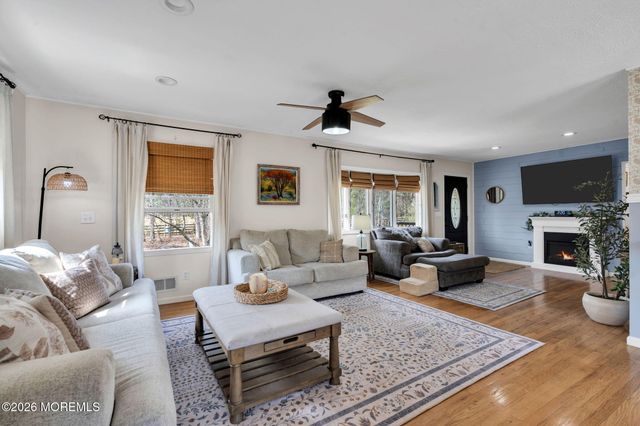 7 Chestnut Street, Jackson, NJ 08527