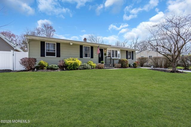 7 Chestnut Street, Jackson, NJ 08527