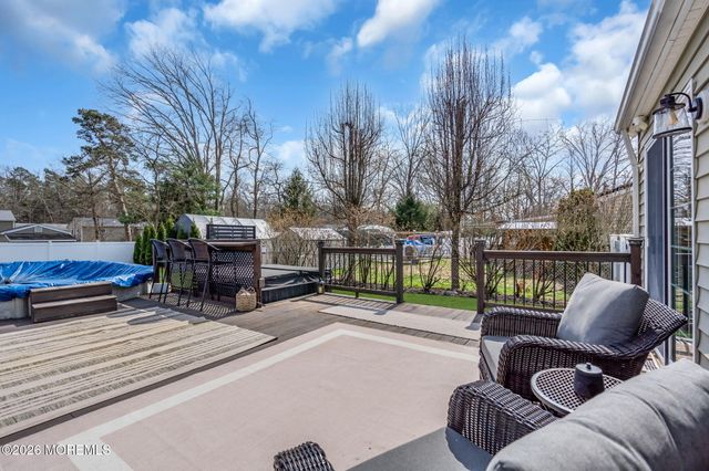 7 Chestnut Street, Jackson, NJ 08527