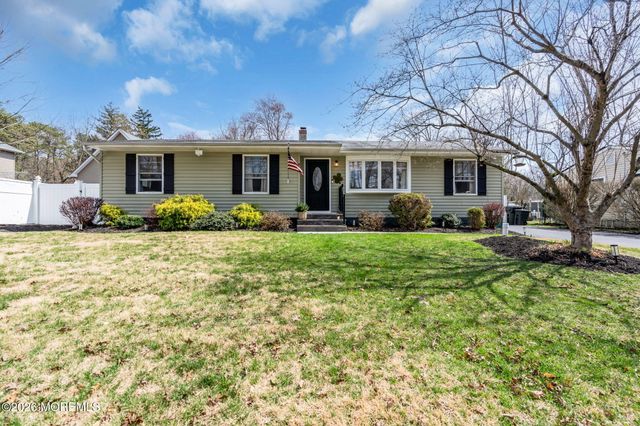 7 Chestnut Street, Jackson, NJ 08527