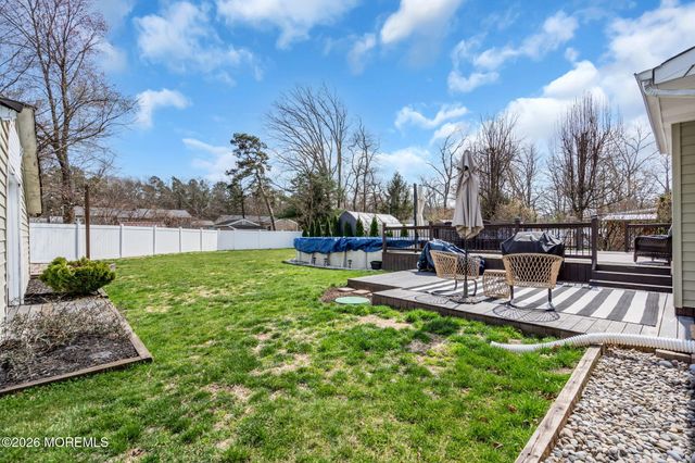 7 Chestnut Street, Jackson, NJ 08527