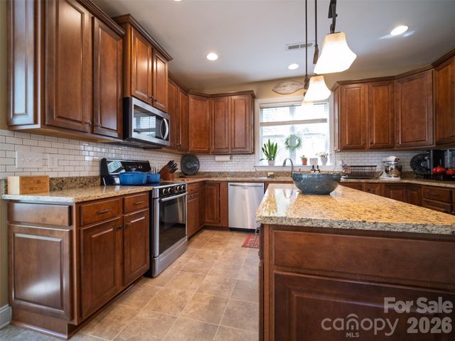 172 Tom Sawyer Lane 181, Mount Holly, NC 28120