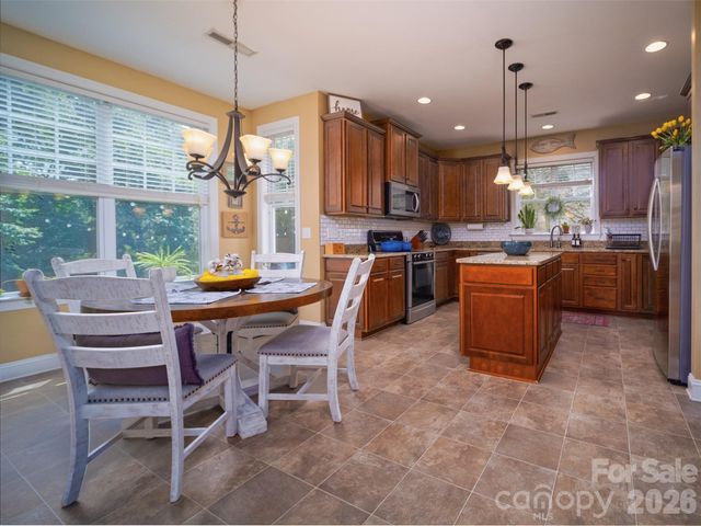 172 Tom Sawyer Lane 181, Mount Holly, NC 28120