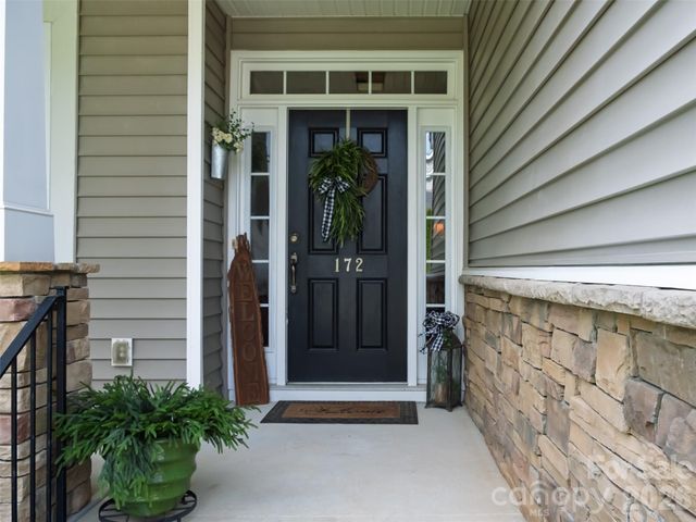 172 Tom Sawyer Lane 181, Mount Holly, NC 28120