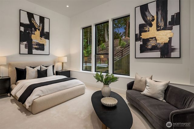 3806 95th Avenue NE, Yarrow Point, WA 98004