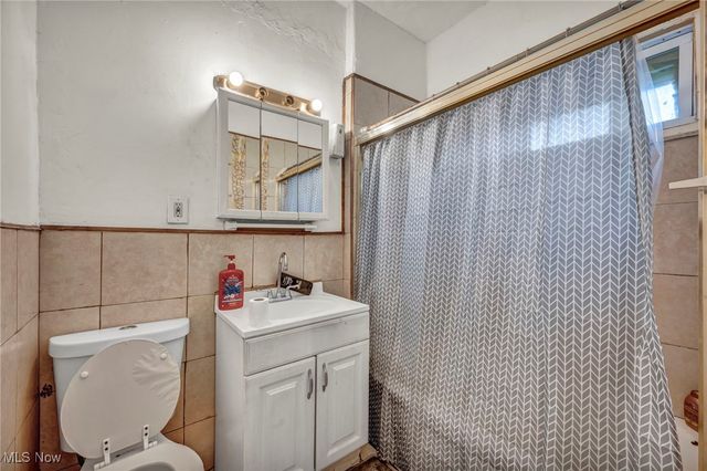 987 E 78th Street, Cleveland, OH 44103