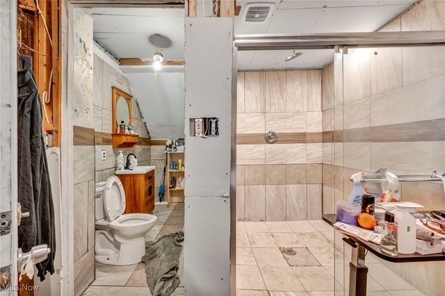 987 E 78th Street, Cleveland, OH 44103