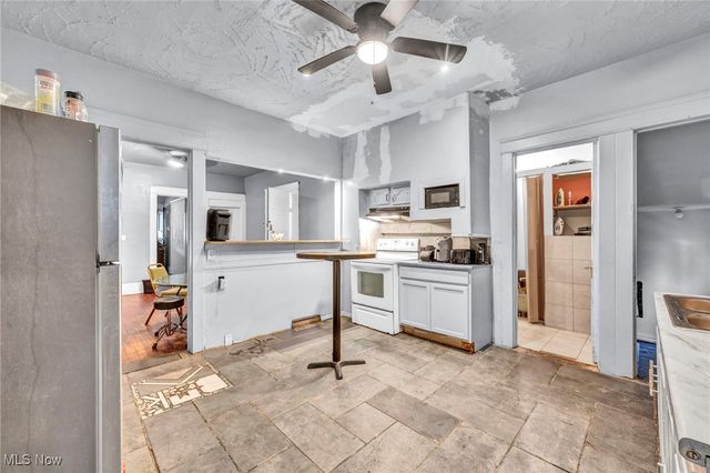 987 E 78th Street, Cleveland, OH 44103