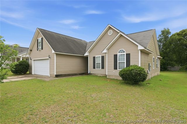 2528 Crumpler Drive, Hope Mills, NC 28348