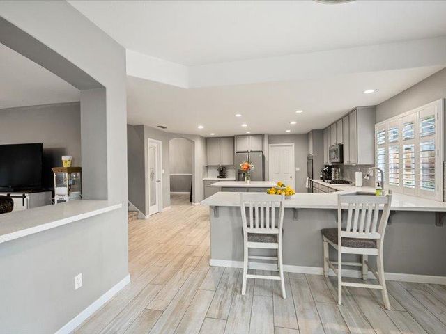 316 Sandstone Ct, Roseville, CA 95747