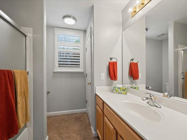 316 Sandstone Ct, Roseville, CA 95747