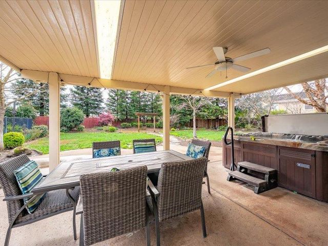 316 Sandstone Ct, Roseville, CA 95747