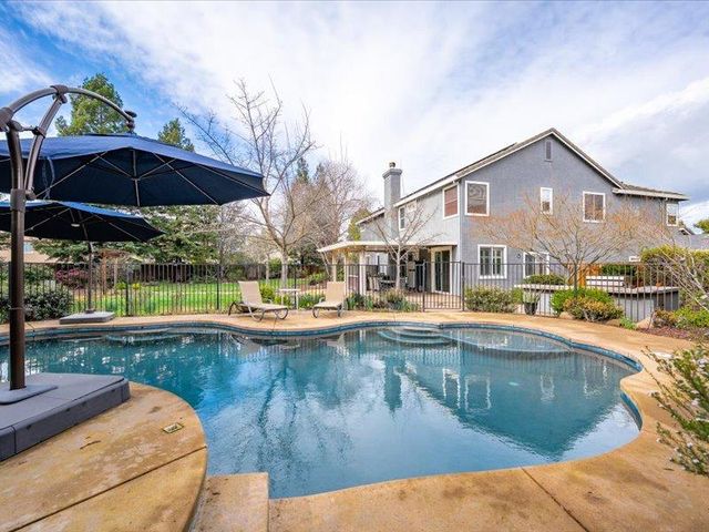 316 Sandstone Ct, Roseville, CA 95747