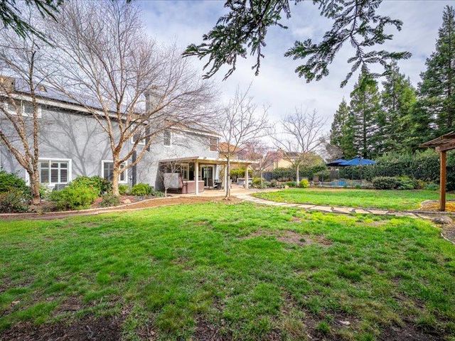 316 Sandstone Ct, Roseville, CA 95747
