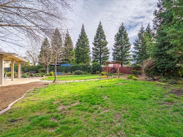 316 Sandstone Ct, Roseville, CA 95747