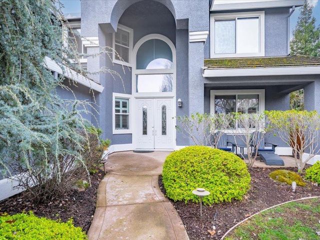 316 Sandstone Ct, Roseville, CA 95747