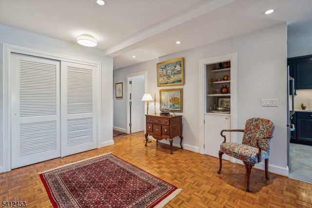 11 Euclid Ave 4D, Summit City, NJ 07901