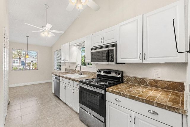 9770 Nickels Boulevard 405, Boynton Beach, FL 33436
