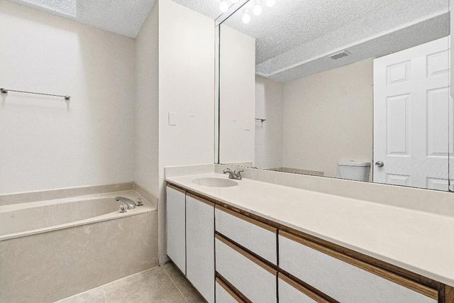 9770 Nickels Boulevard 405, Boynton Beach, FL 33436