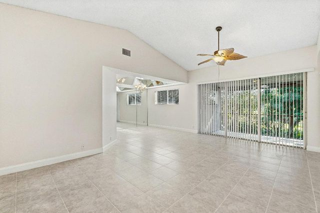 9770 Nickels Boulevard 405, Boynton Beach, FL 33436