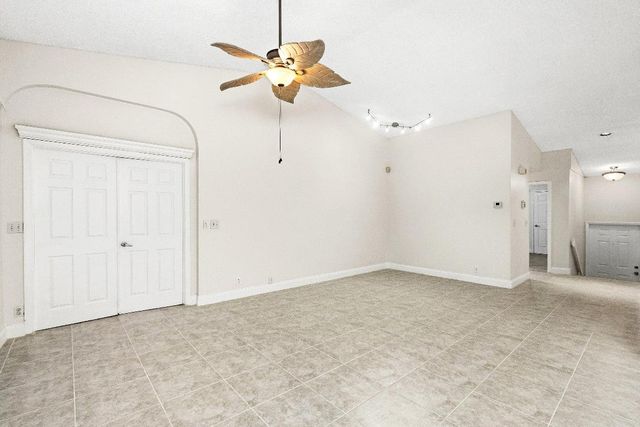 9770 Nickels Boulevard 405, Boynton Beach, FL 33436