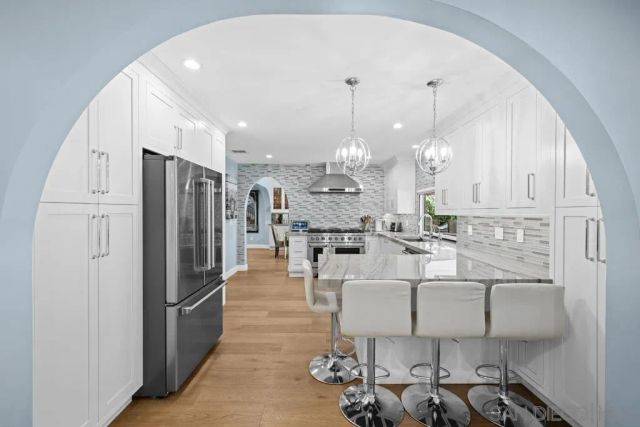 1622 W Oak, Burbank, CA 91506