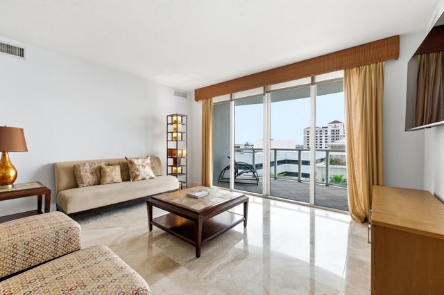 1819 SE 17th Street 703, Fort Lauderdale, FL 33316