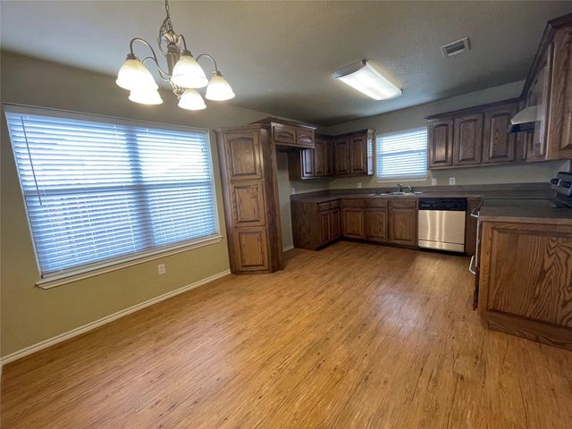 705 Rambling Court, Granbury, TX 76049