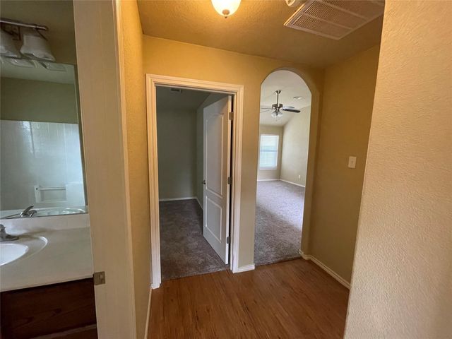 705 Rambling Court, Granbury, TX 76049