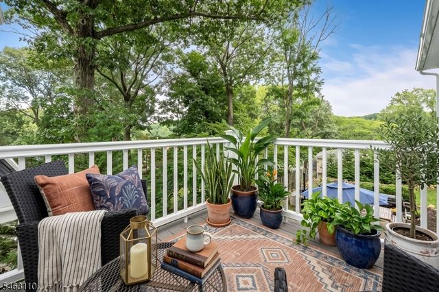 92 Hillcrest Ave, Morris Twp., NJ 07960