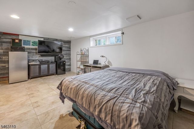 92 Hillcrest Ave, Morris Twp., NJ 07960