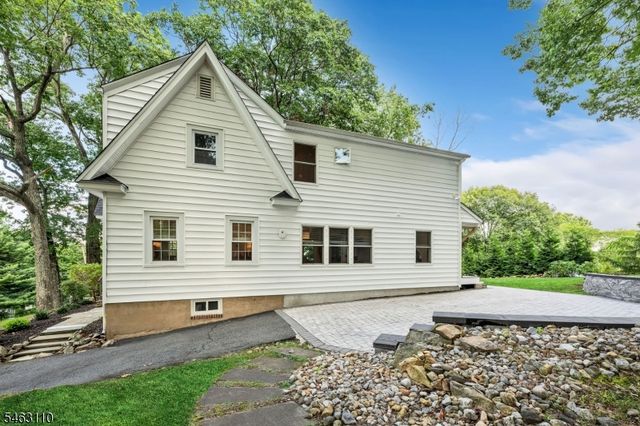 92 Hillcrest Ave, Morris Twp., NJ 07960