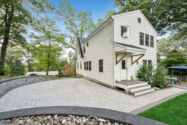 92 Hillcrest Ave, Morris Twp., NJ 07960
