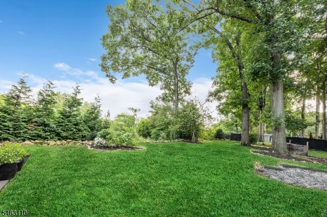 92 Hillcrest Ave, Morris Twp., NJ 07960