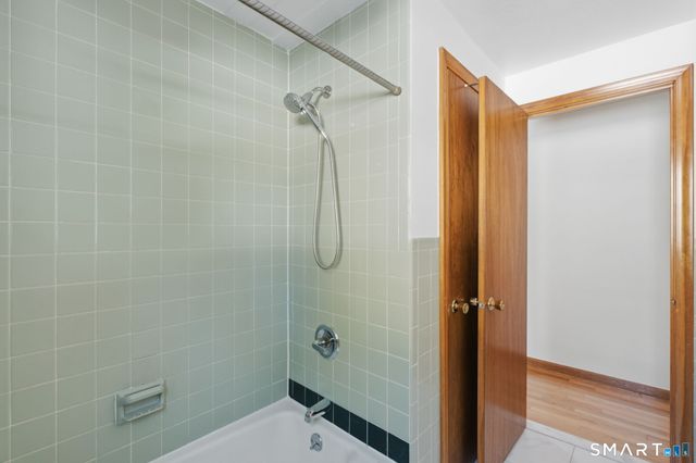 112 Joy Lane 1, New Britain, CT 06053