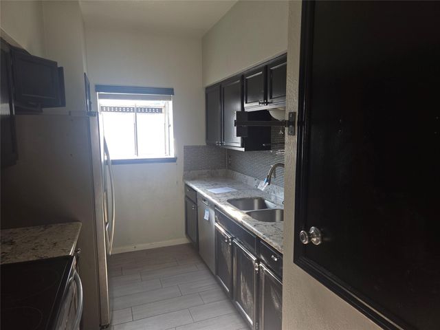 3780 Tanglewilde Street 501, Houston, TX 77063
