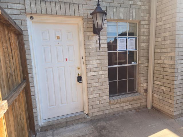 3780 Tanglewilde Street 501, Houston, TX 77063
