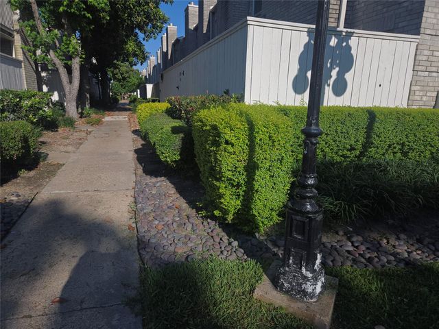 3780 Tanglewilde Street 501, Houston, TX 77063