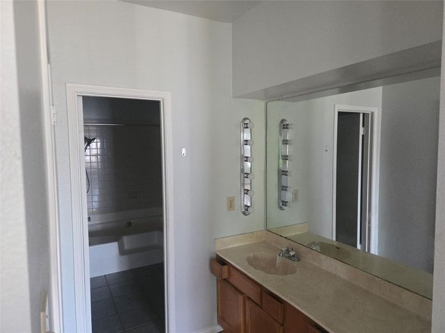 3780 Tanglewilde Street 501, Houston, TX 77063