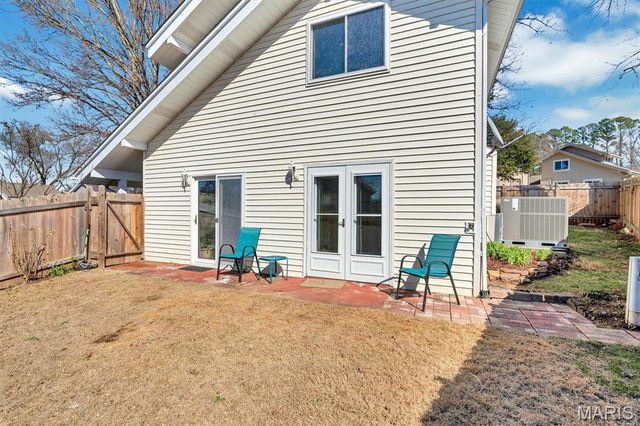 11276 Pineside Drive, St Louis, MO 63146