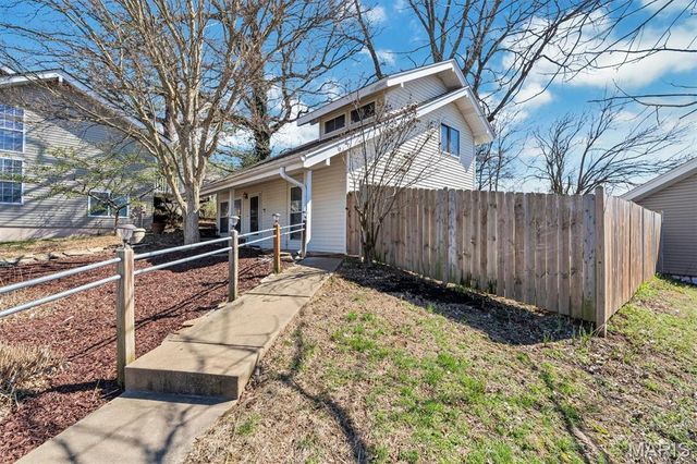 11276 Pineside Drive, St Louis, MO 63146