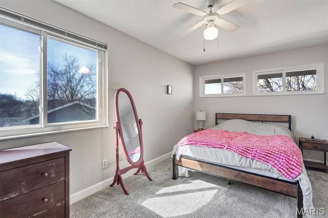 11276 Pineside Drive, St Louis, MO 63146