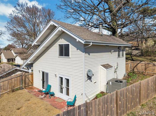 11276 Pineside Drive, St Louis, MO 63146