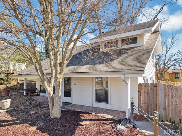 11276 Pineside Drive, St Louis, MO 63146