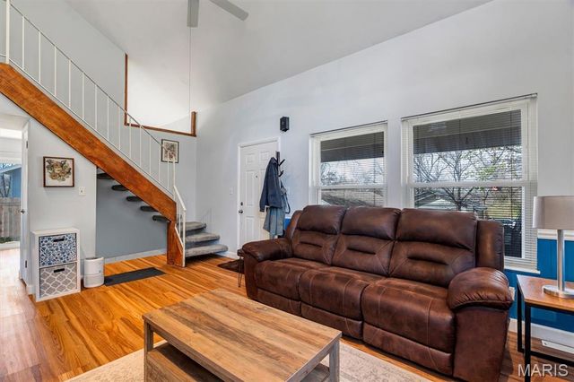 11276 Pineside Drive, St Louis, MO 63146