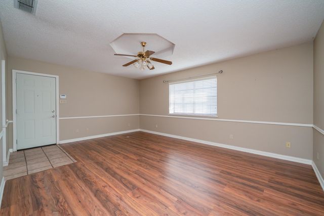 2808 W Gay Ave., Gladewater, TX 75647