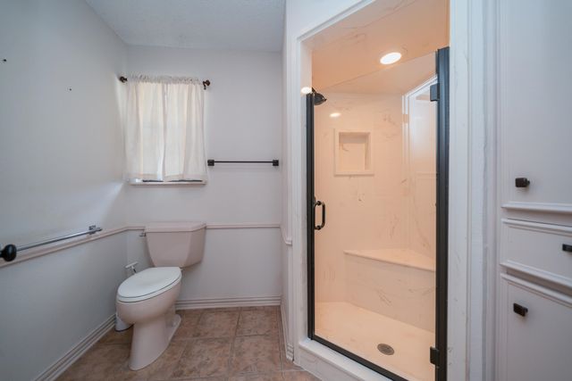 2808 W Gay Ave., Gladewater, TX 75647